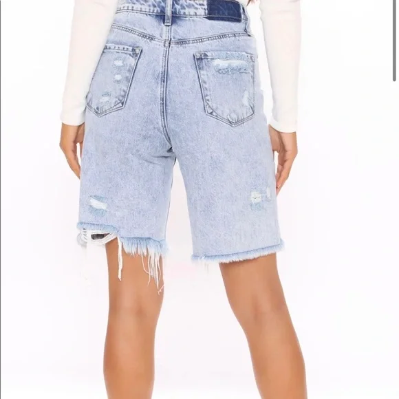 Light Distressed Bermuda Shorts - Picture 9 of 11